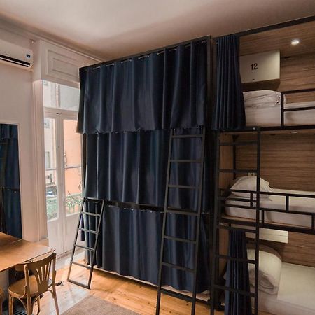 Rosalma Hostel Порто Екстериор снимка