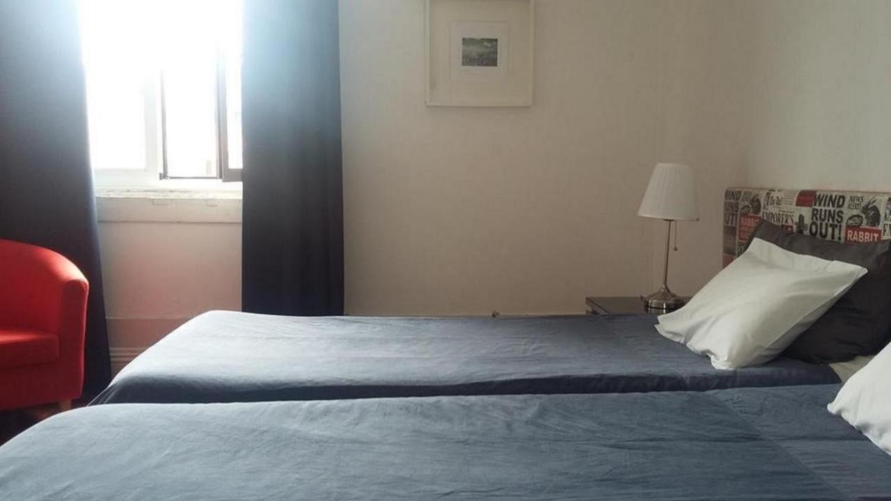 Rosalma Hostel Порто Екстериор снимка